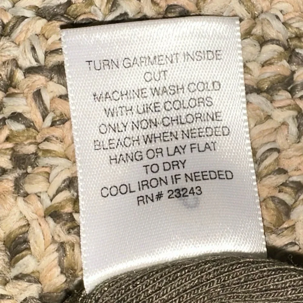 New York & Company “GABRIELLE UNION” Cropped Sweater - Picture 6 of 6